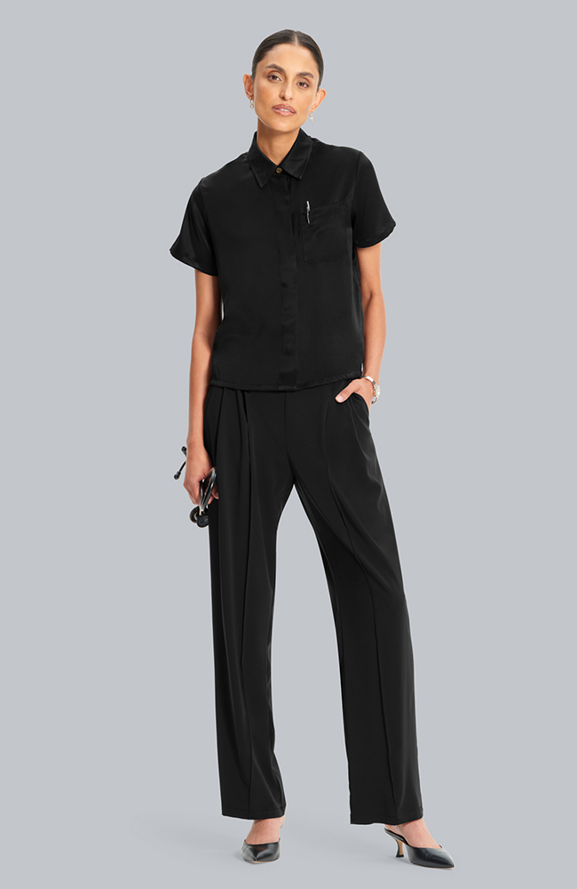 Women&rsquo;s Cropped Button-Up Scrub Top, , large